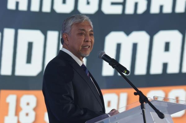 Zahid: Rural and Regional Development Ministry mulls reviewing salary scheme for MARA Institute of Education educators 