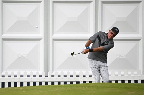 Explosion in golf’s prize money not sustainable, warns British Open chief