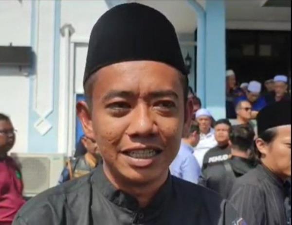 Our father belonged to the people, says Salahuddin Ayub’s son
