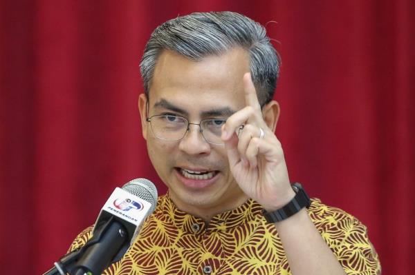 Fahmi: Communications and multimedia industry contributes 8.1pc to Bursa Malaysia’s market cap as of Dec 31 last year