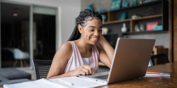linkedIn and YouTube step up the development of AI-based tools