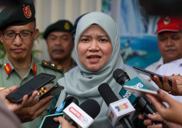 Fadhlina: 教育部正在完善义务中等教育政策