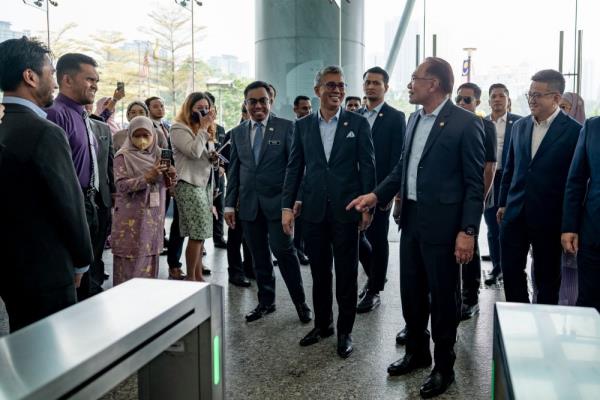 Tengku Zafrul: National Investment Council agrees Miti, agencies to focus on DDI 