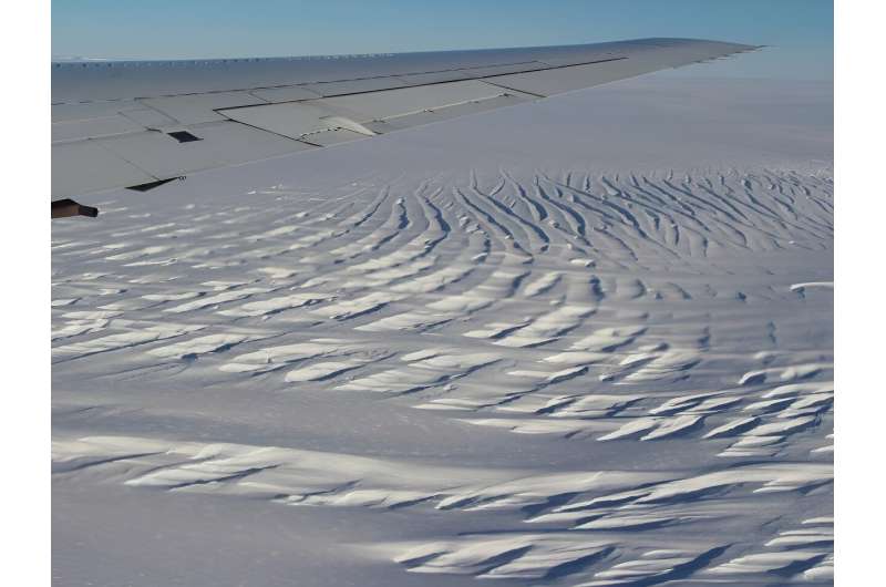 Icequakes in Antarctica linked to ocean tides