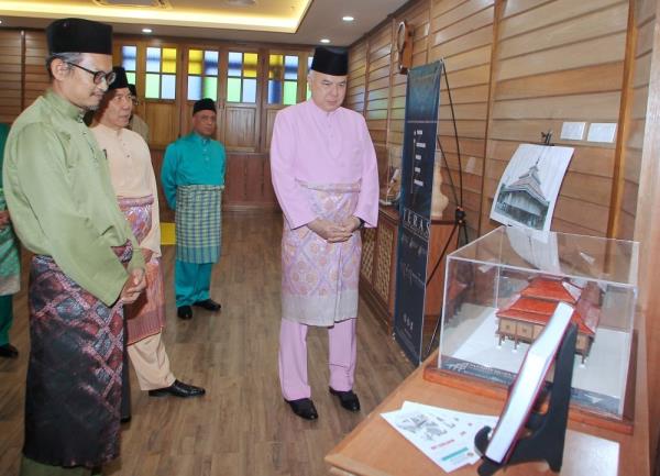 Mosques should play more dynamic, meaningful role, Perak ruler told consultative council members