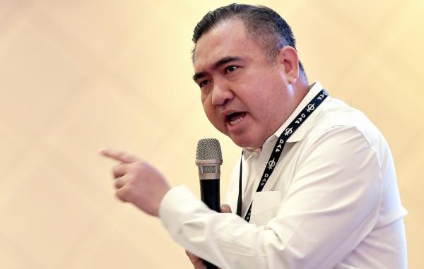 Trial run for MRT Kajang Line ladies-only coaches to begin end of September, says transport minister