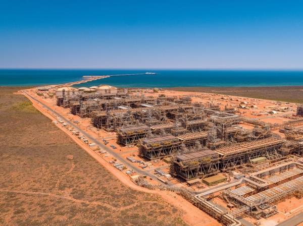 Chevron pulls contract crew from Australia LNG project as strikes begin, say unions 